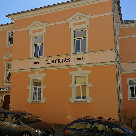 Penzion Libertas Марианске-Лазне Экстерьер фото